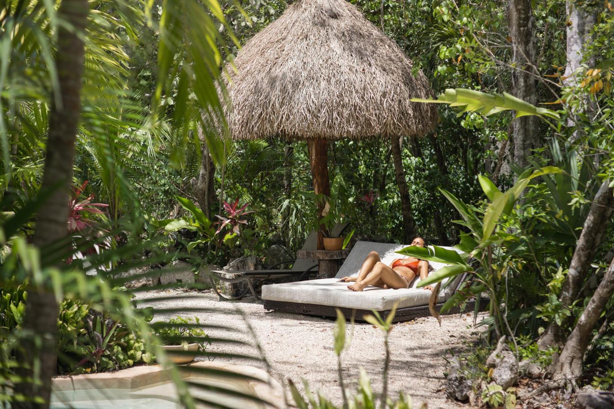 Madre Tierra Eco Habitat Pensionat Puerto Morelos Exteriör bild
