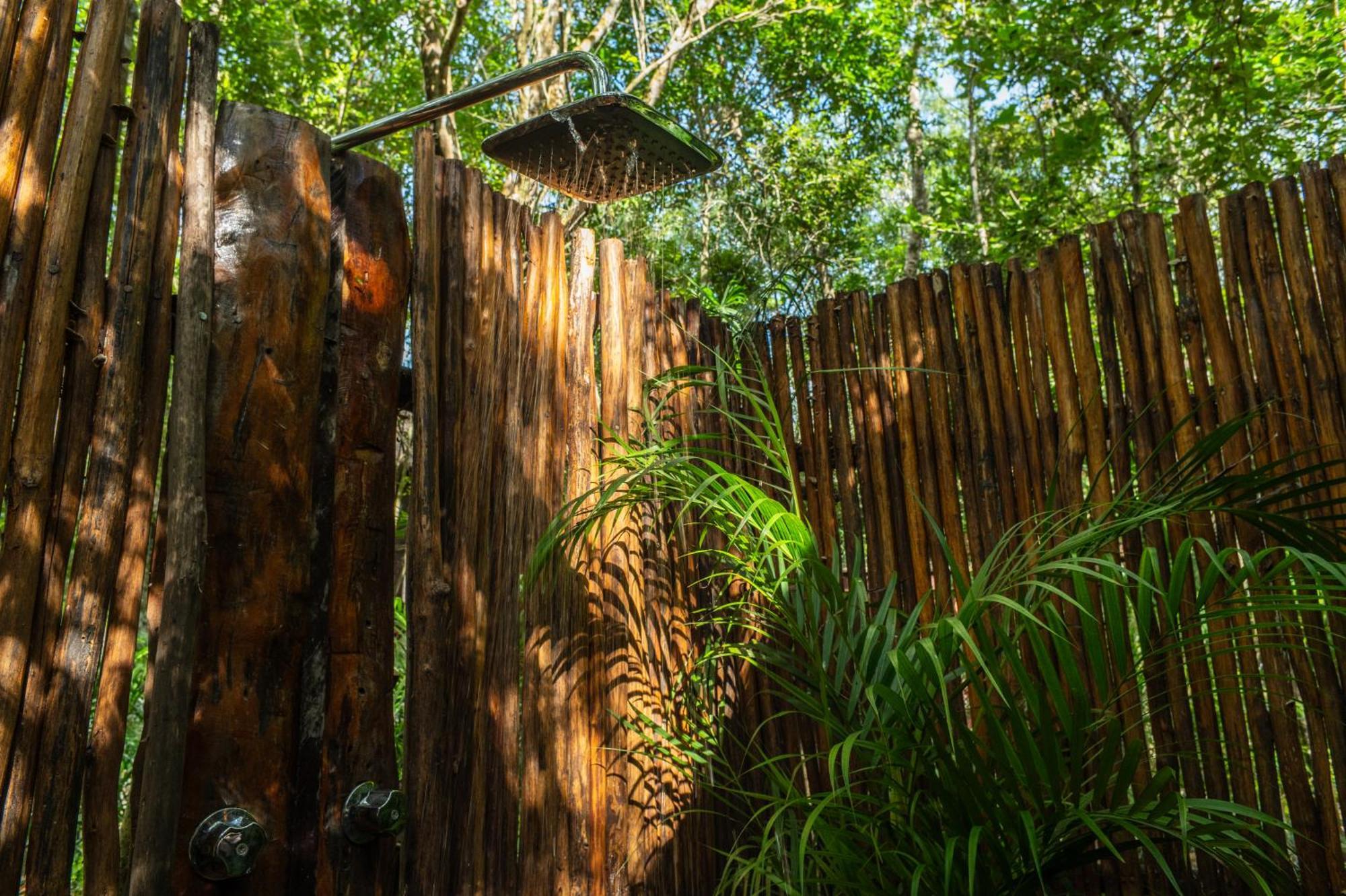 Madre Tierra Eco Habitat Pensionat Puerto Morelos Exteriör bild